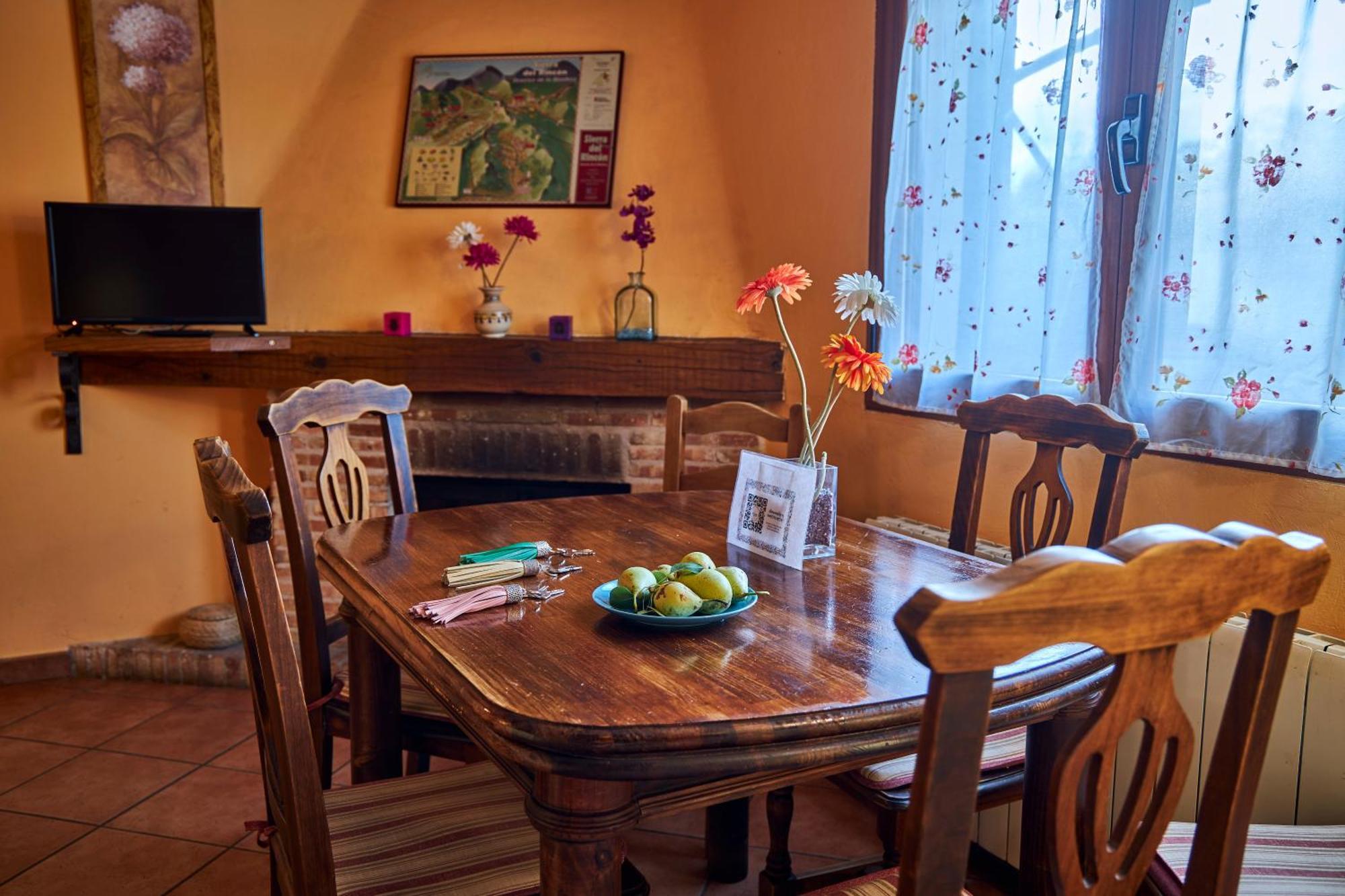 Casa Rural Fuente Del Arca Montejo Montejo de la Sierra Dış mekan fotoğraf